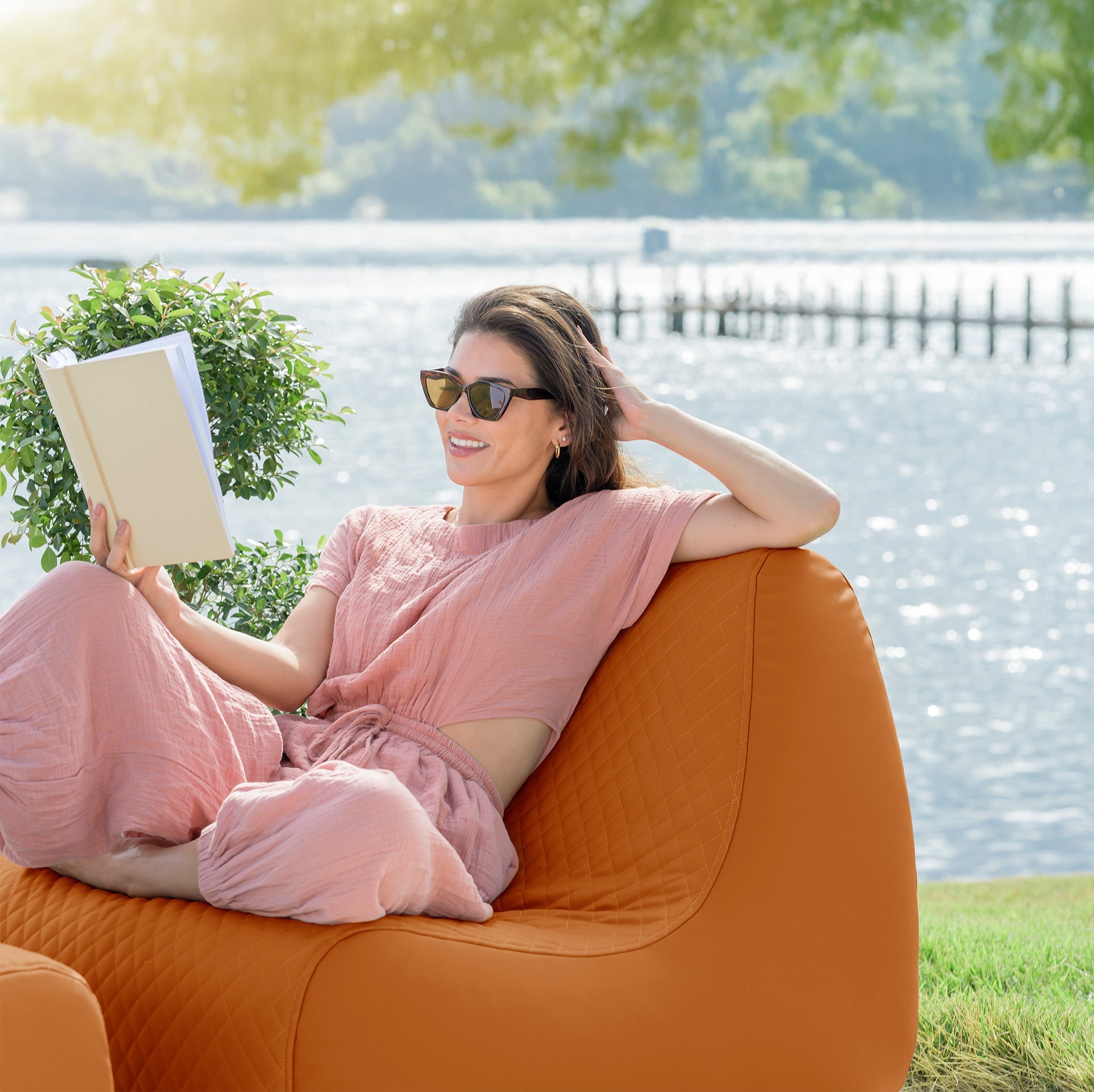 Solvana™ Outdoor Ottoman