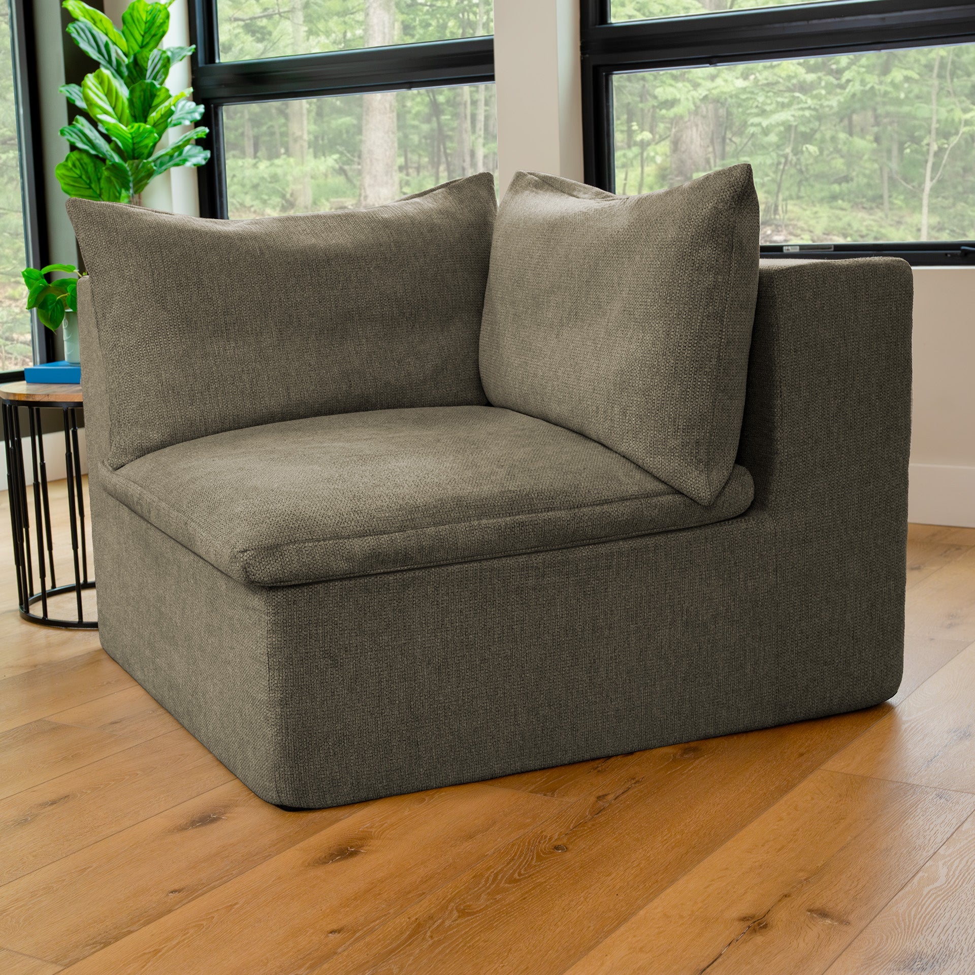Averra™ Corner Chair